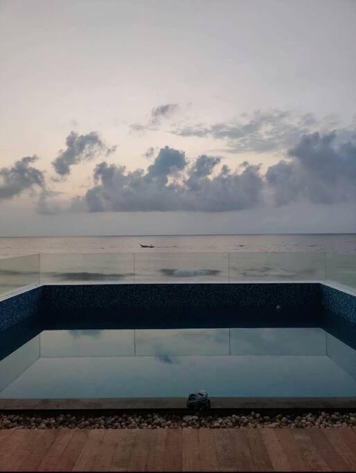 Sona Homes, Beach House Madras Buitenkant foto